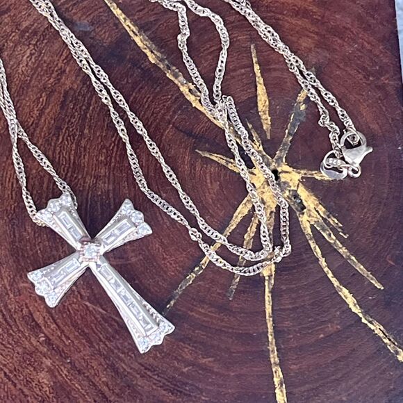 Sterling Cross Necklace with Cubic Zirconia Vintage Religious Jewelry Whimsigoth - Picture 3 of 8